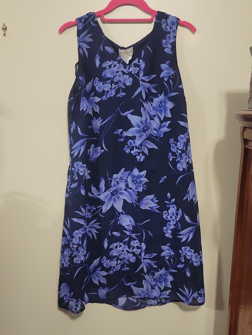 Jaclyn Smith Sleeveless Dark Navy Blue Floral Shift Dress Fully Lined